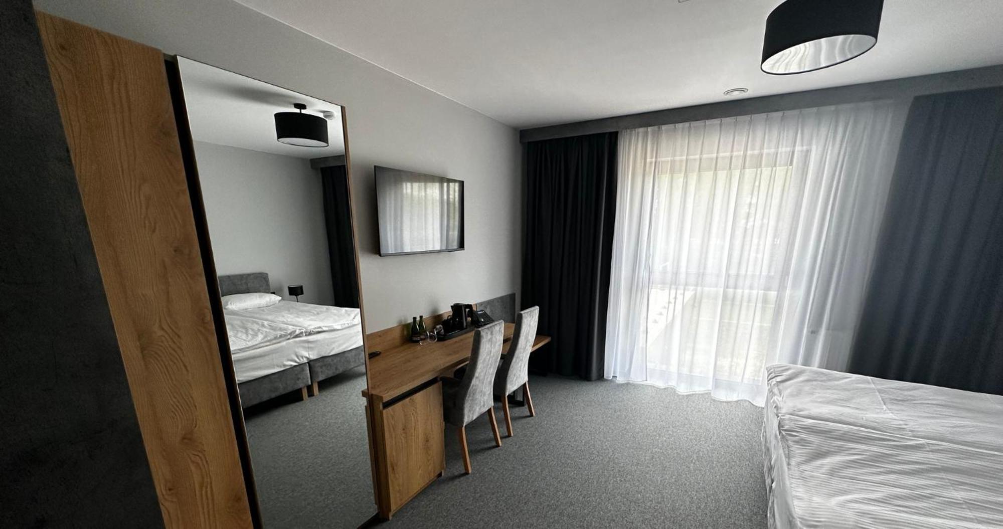 Hotel Igloo Krotoszyn Exterior photo